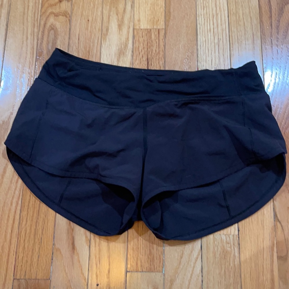 lululemon speed up shorts!!